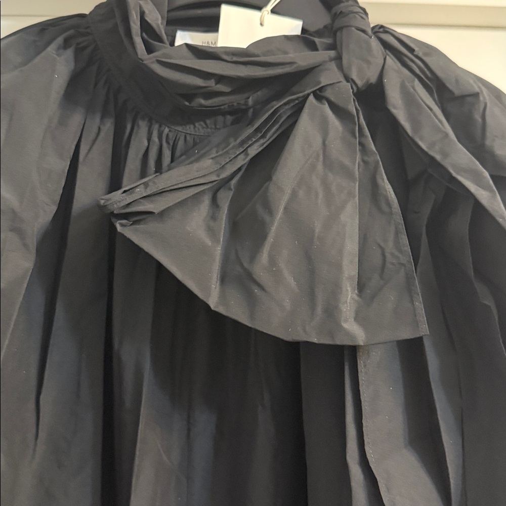 Hm studio collection bow detail blouse SALE TONIGHT ! - Picture 5 of 6